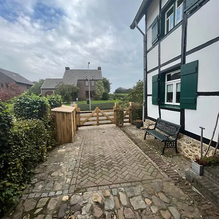 Het Houwershuuske 度假居 *